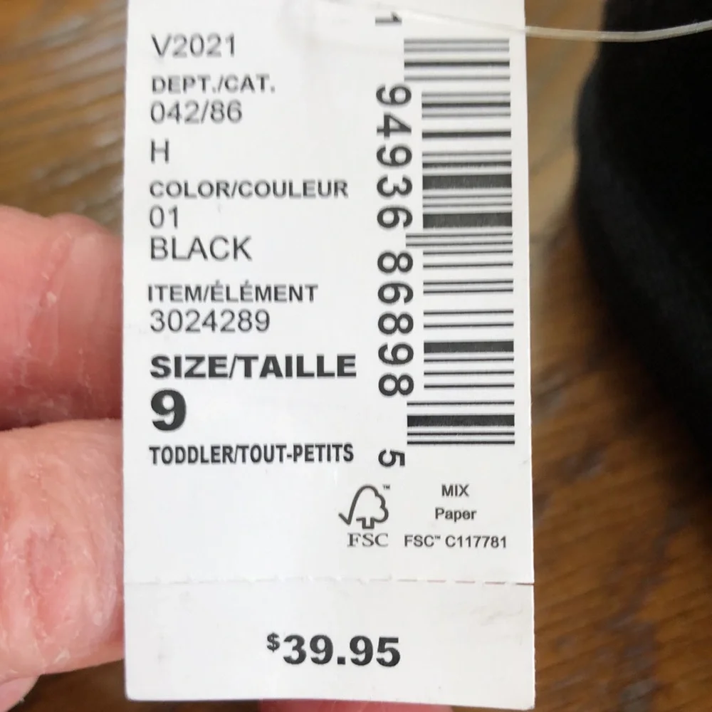New toddler girls black boots with faux fur.  Size 9.  The Children’s Place.